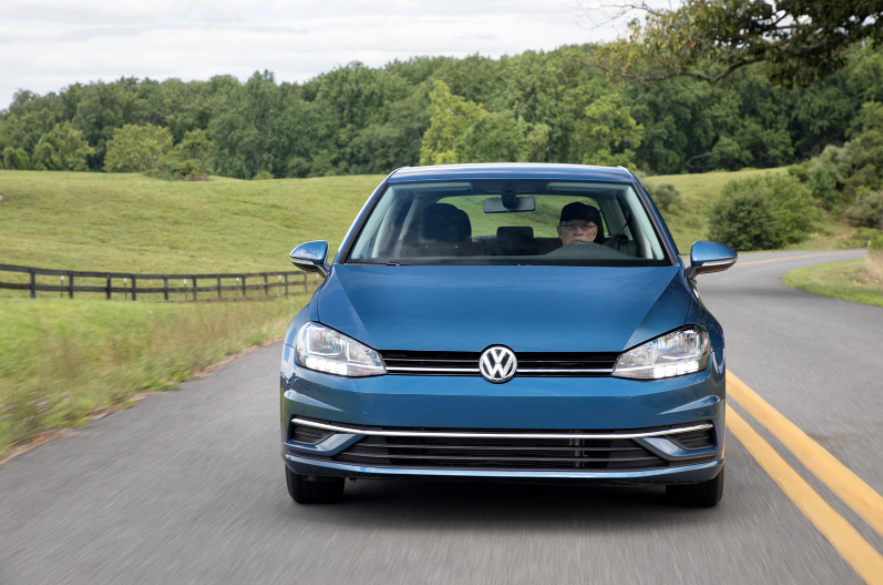 2022 Model Volkswagen Golf Fiyatları ve Üst Düzey Teknolojisi