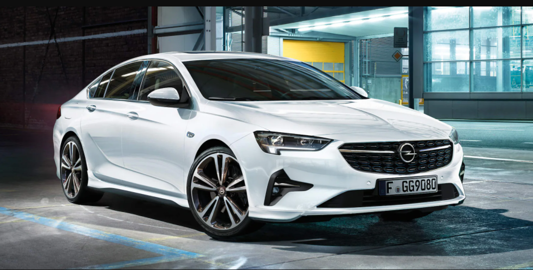 9 İleri Otomatik Vitesli 2022 Opel Insignia Fiyatları ve Özellikleri