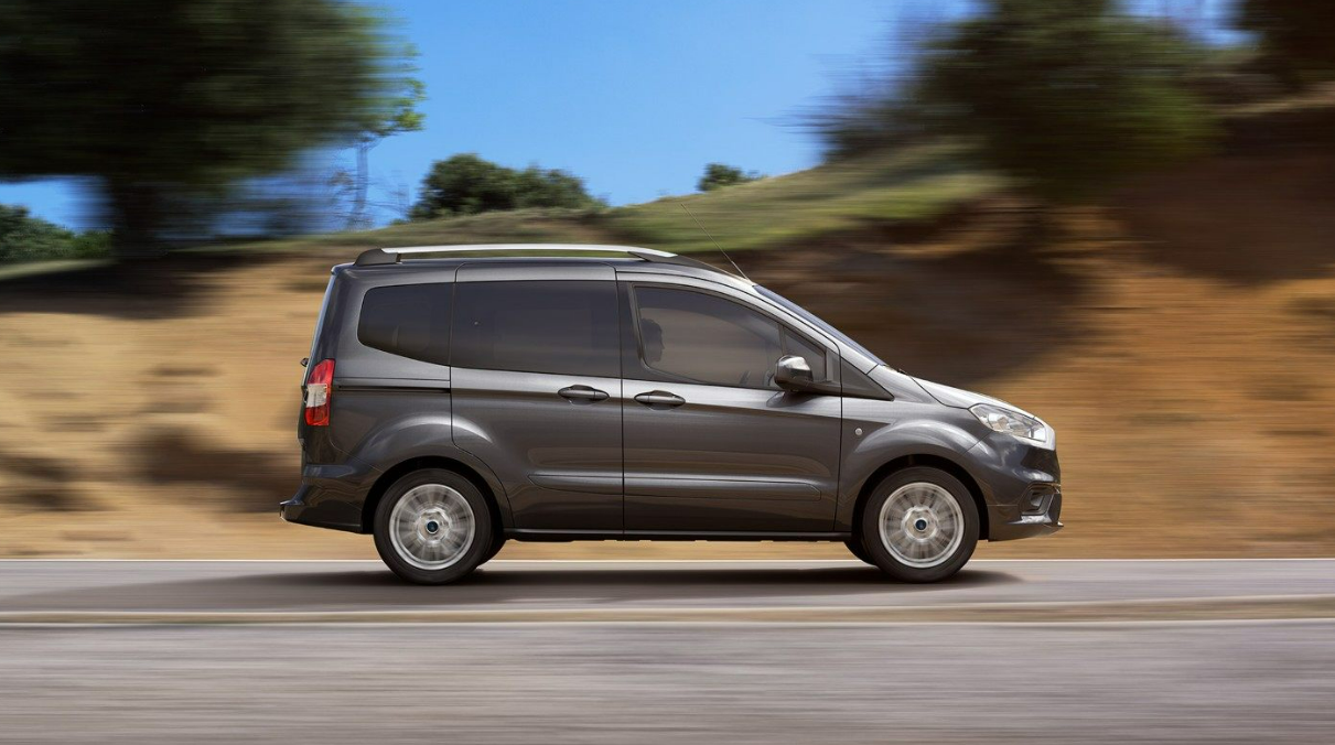 Ford Tourneo Courier 2024 Engelli Araç Fiyatları