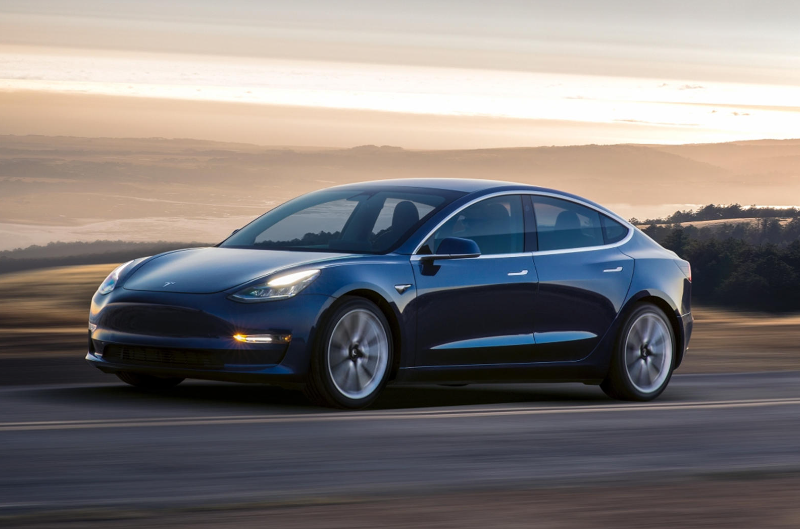 2024 Tesla Model 3 Fiyatlarıyla Dikkat Çekiyor!